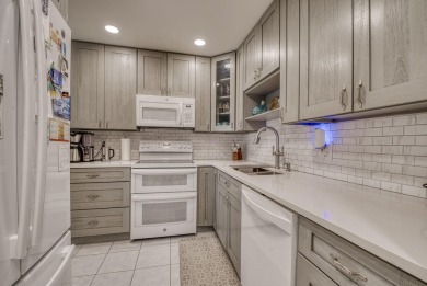 Beautiful condo on beach/ocean with exceptional views and close