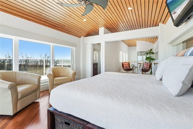 Exquisite Gulf-front penthouse, a private full-floor residence