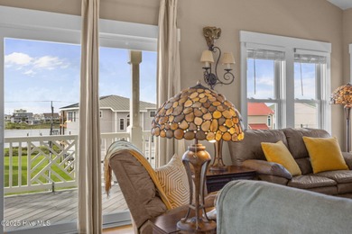 A beautiful private home near the water in Sneads Ferry with