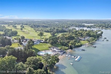 Meander through the Orchard Lake Country Club property to your