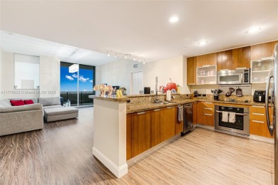 SPACIOUS 2BED/2BATH UNIT WITH PANORAMIC VIEWS OF BISCAYNE BAY