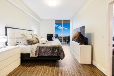 SPACIOUS 2BED/2BATH UNIT WITH PANORAMIC VIEWS OF BISCAYNE BAY