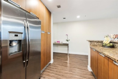 SPACIOUS 2BED/2BATH UNIT WITH PANORAMIC VIEWS OF BISCAYNE BAY