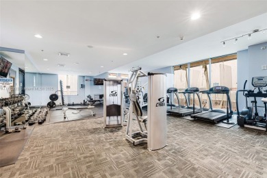 SPACIOUS 2BED/2BATH UNIT WITH PANORAMIC VIEWS OF BISCAYNE BAY