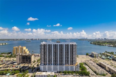 SPACIOUS 2BED/2BATH UNIT WITH PANORAMIC VIEWS OF BISCAYNE BAY