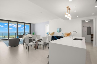 AN UNBEATABLE VIEW OF TAMPA BAY is surely the first thing you'll