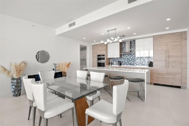 AN UNBEATABLE VIEW OF TAMPA BAY is surely the first thing you'll