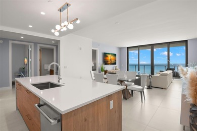 AN UNBEATABLE VIEW OF TAMPA BAY is surely the first thing you'll