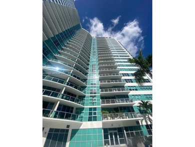 Light and bright modern 1/1.5 in wonderful Midtown 4. Enjoy the