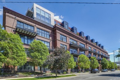 Elevate your LIFE and enjoy all DOWNTOWN has to offer in this