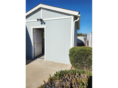 Charming Golf Knolls manufactured home on permanent foundation