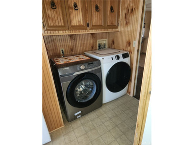 Charming Golf Knolls manufactured home on permanent foundation