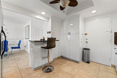 Spacious 2BR/2BA condo with panoramic direct east ocean & city