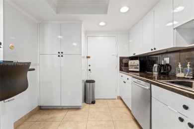 Spacious 2BR/2BA condo with panoramic direct east ocean & city