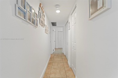 Spacious 2BR/2BA condo with panoramic direct east ocean & city