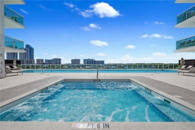 Waterfront 3BD/3BA residence at 400 Sunny Isles with wide open