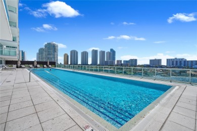 Waterfront 3BD/3BA residence at 400 Sunny Isles with wide open