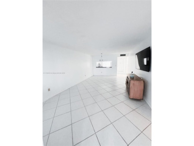 Move-in ready first-floor condo on the lake. This 2-bedroom