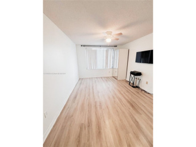 Move-in ready first-floor condo on the lake. This 2-bedroom