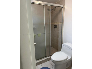 Great location, 2/2 unit, new kitchen, stainless steel