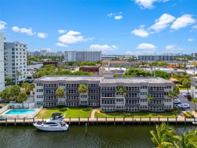 Spacious 2/2 condo in Fort Lauderdale's Heritage Landings. From