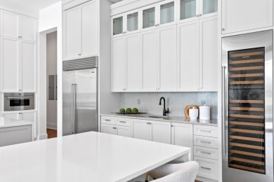 Welcome to this extraordinary newly constructed modern