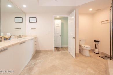 COMPLETELY RENOVATED 3 BED / 3 BATH SKYHOME! Breathtaking views