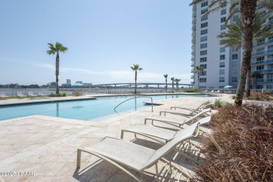 COMPLETELY RENOVATED 3 BED / 3 BATH SKYHOME! Breathtaking views