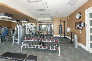 COMPLETELY RENOVATED 3 BED / 3 BATH SKYHOME! Breathtaking views