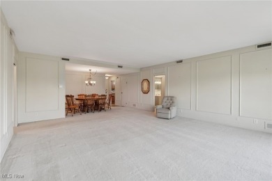 Welcome home to this great condo in the Carlton House. Located