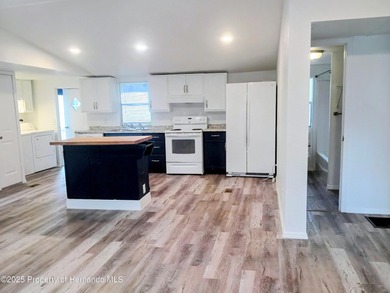 Take a look at this charming, move-in ready, manufactured home