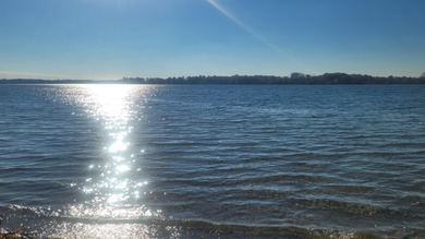 Devil's lake access home! Enjoy lake life with this inviting 3