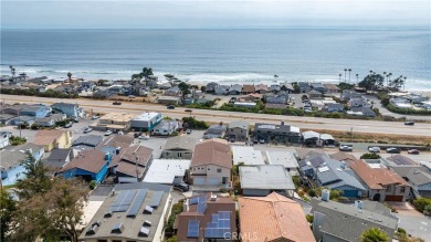 This beautifully appointed home stands out on Cayucos's south