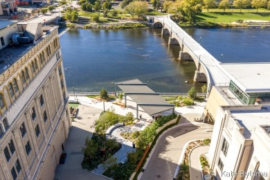 Nestled in the heart of downtown Grand Rapids, Studio Park Tower