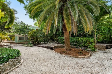 This renovated treehouse retreat is your picture-perfect getaway