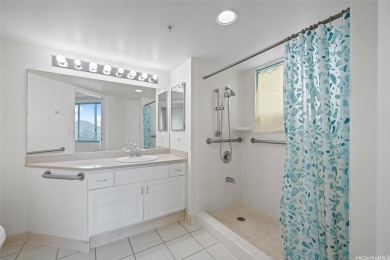 ONE KALAKAUA SENIOR LIVING - Fee Simple- On High floor, large 2