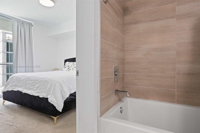 Le Parc at Brickell, Unit 704! Stunning 1 bed/1 bath residence