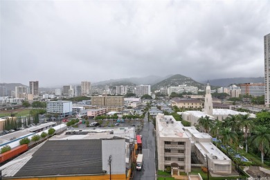 ONE KALAKAUA SENIOR LIVING - Fee Simple- On High floor, large 2