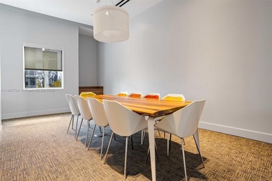 Le Parc at Brickell, Unit 704! Stunning 1 bed/1 bath residence