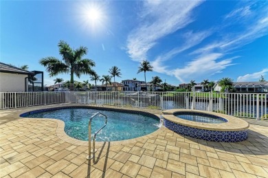 KEY WEST-STYLE WATERFRONT PARADISE *4 - CAR GARAGE* - 5 MINUTES