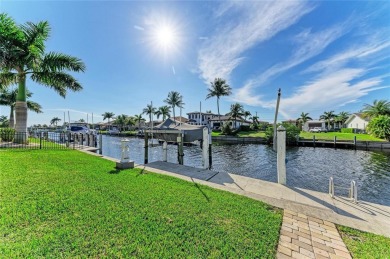 KEY WEST-STYLE WATERFRONT PARADISE *4 - CAR GARAGE* - 5 MINUTES