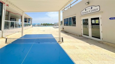 Fully remodeled and furnished corner studio in the heart of