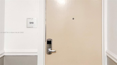 Fully remodeled and furnished corner studio in the heart of