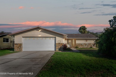Beautifully Updated Jasmine Hills Home - Corner Lot & Move-In