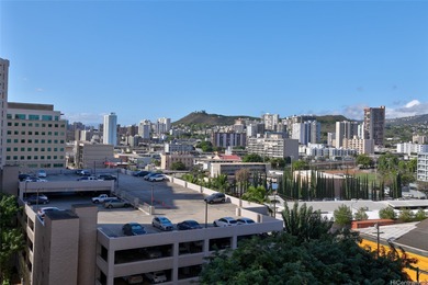 NEW LISTING! NEW CARPET! NEW PAINT! CLOSE TO ELEVATORS! Great