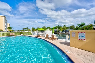 Gorgeous water view Modern Fully remodeled apartment!! New light