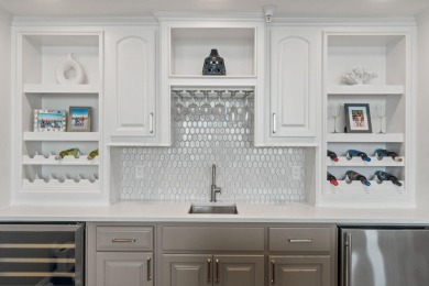 Destin Yacht Club C303 - Renovated Luxury with Gulf & Harbor