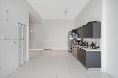 GREAT LOCATION !!!My Brickell is located just steps from