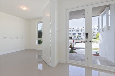 The perfect townhome for entertainment! This townhome offers a