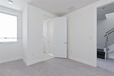 The perfect townhome for entertainment! This townhome offers a